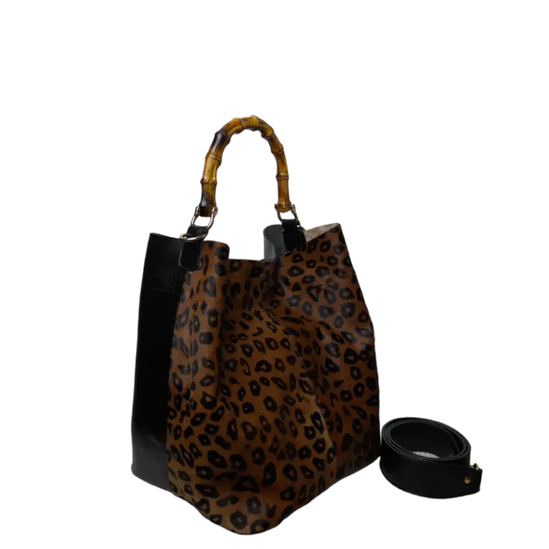 Claire Jaguar and black leather bag for women