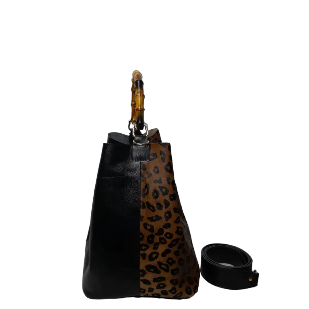 Claire Jaguar and black leather bag for women