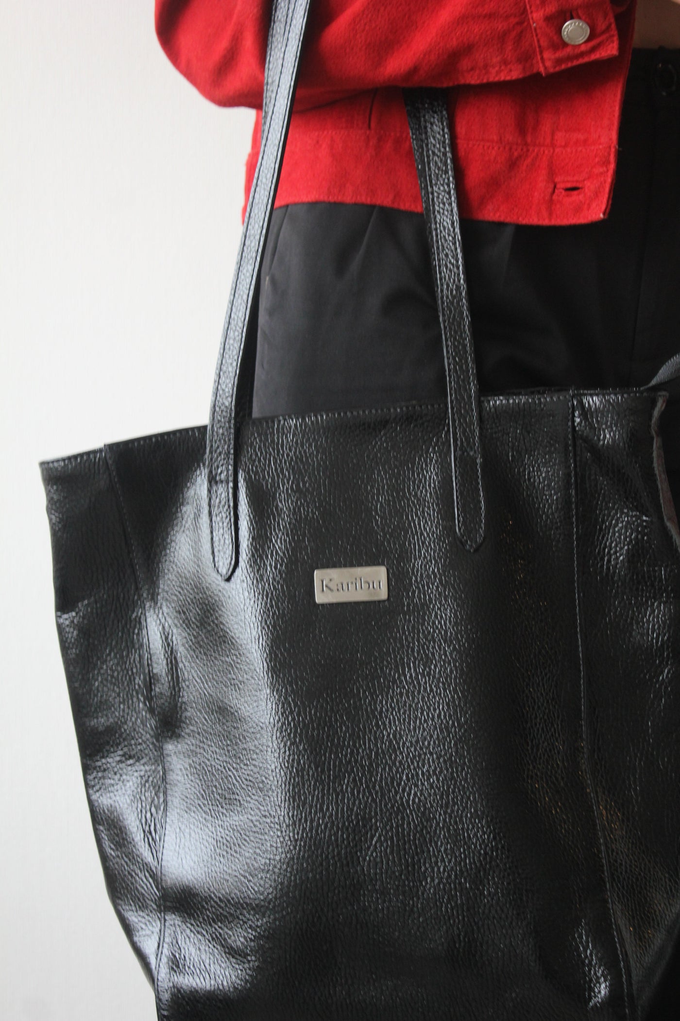 Jacinta Black Glossy Wallet