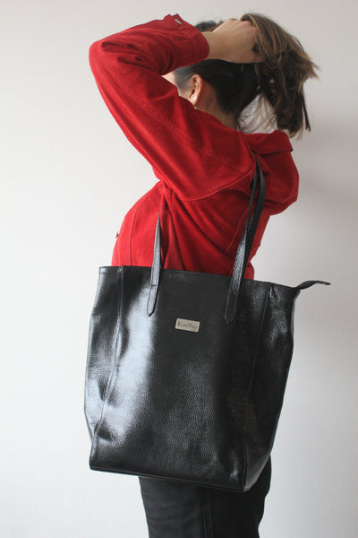 Jacinta Black Glossy Wallet