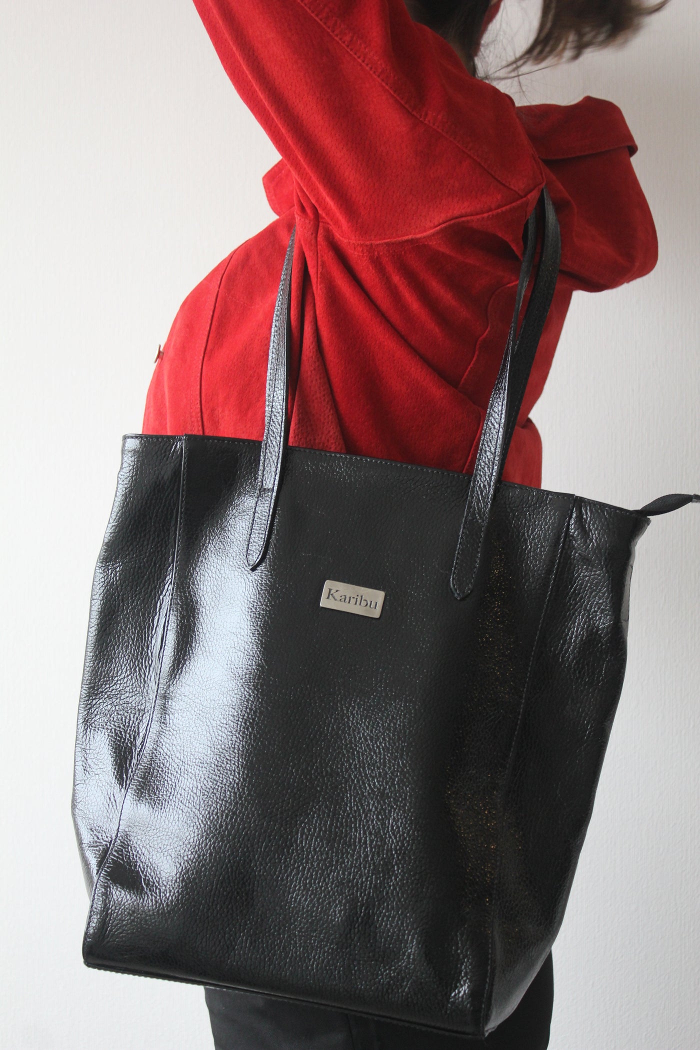 Jacinta Black Glossy Wallet